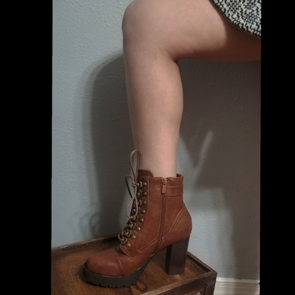 🚨Last ones 6, 6.5🚨Danny Faux -leather lace up combat motorcycle boots - Picture 4 of 6